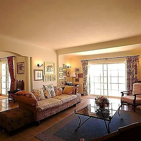 Sleeps 8 Pool Wifi Villa Lagos