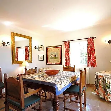 Sleeps 8 Pool Wifi Вилла Лагуш